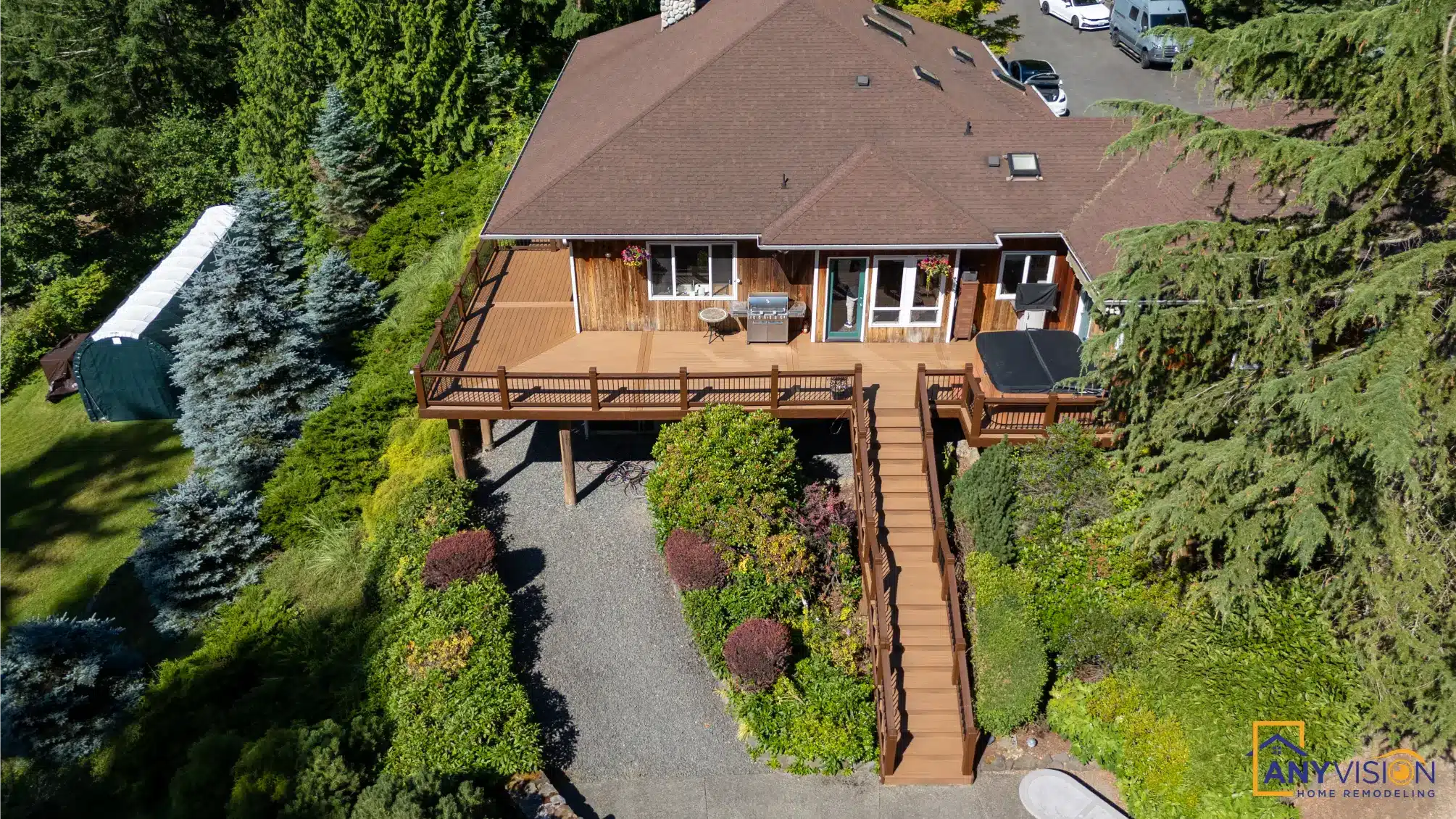 Contemporary home with a multi-level deck built by Anyvision near Issaquah