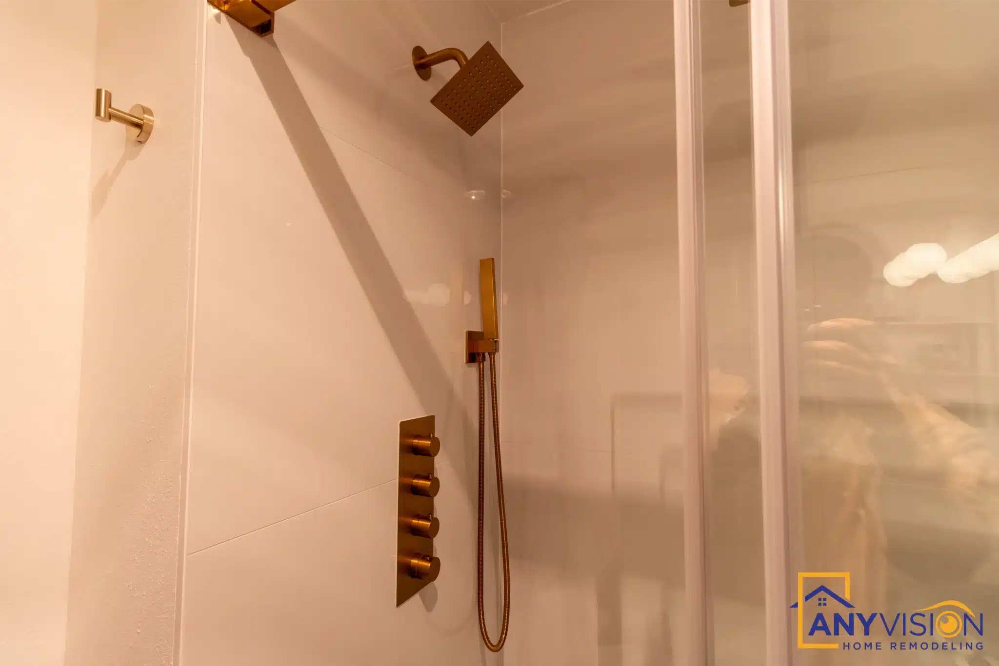 Shower with rainfall head and brass fixtures
