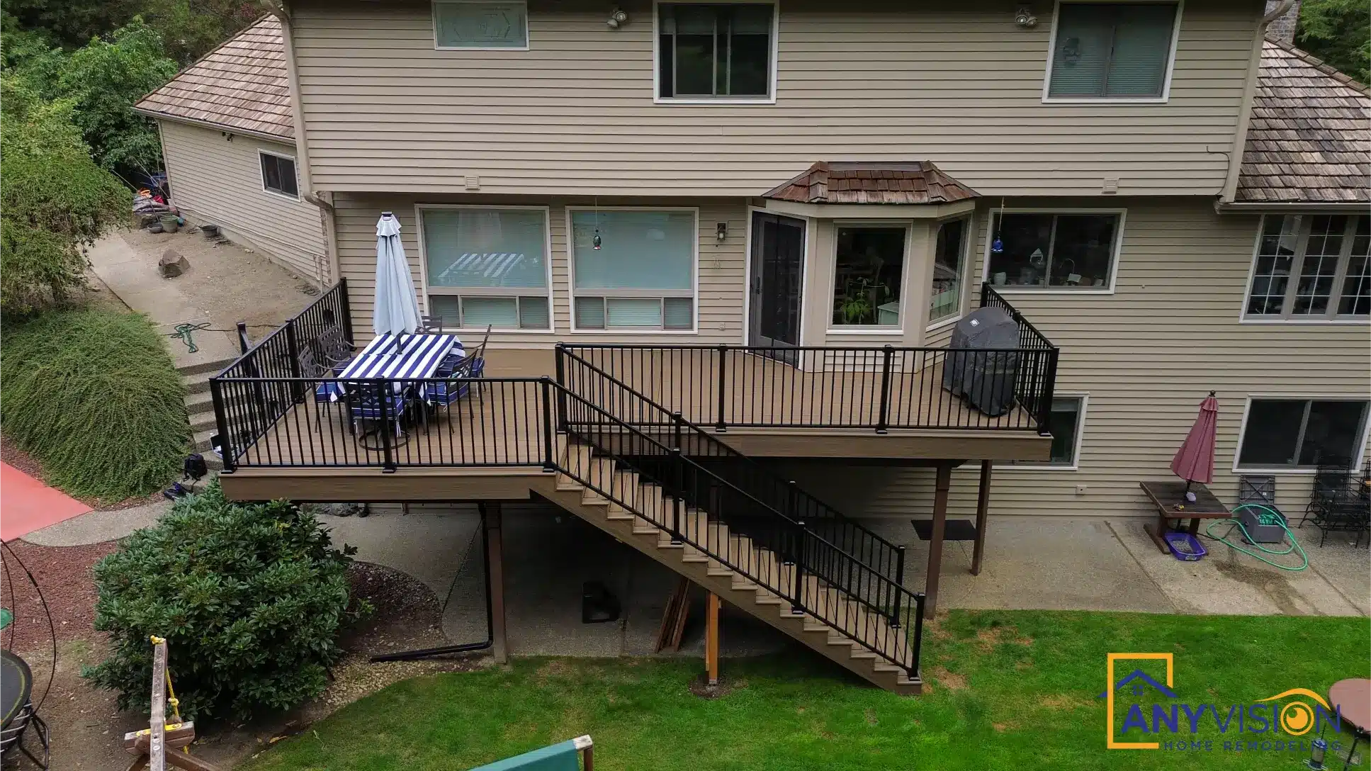 Rear elevation with the upper deck and stair run