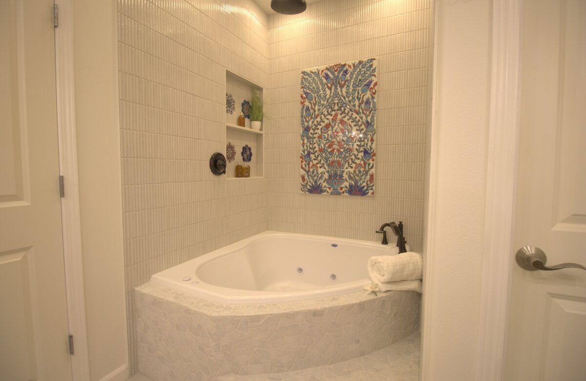 Jacuzzi bathroom remodel in Bellevue