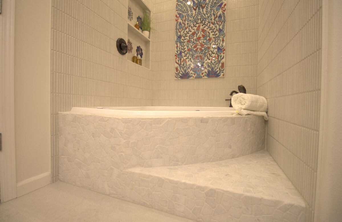 Jacuzzi bathroom remodel in Bellevue